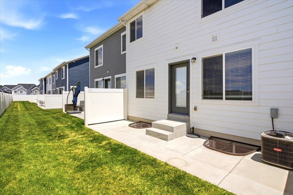 Roy Townhome: 4173 S 2825 W