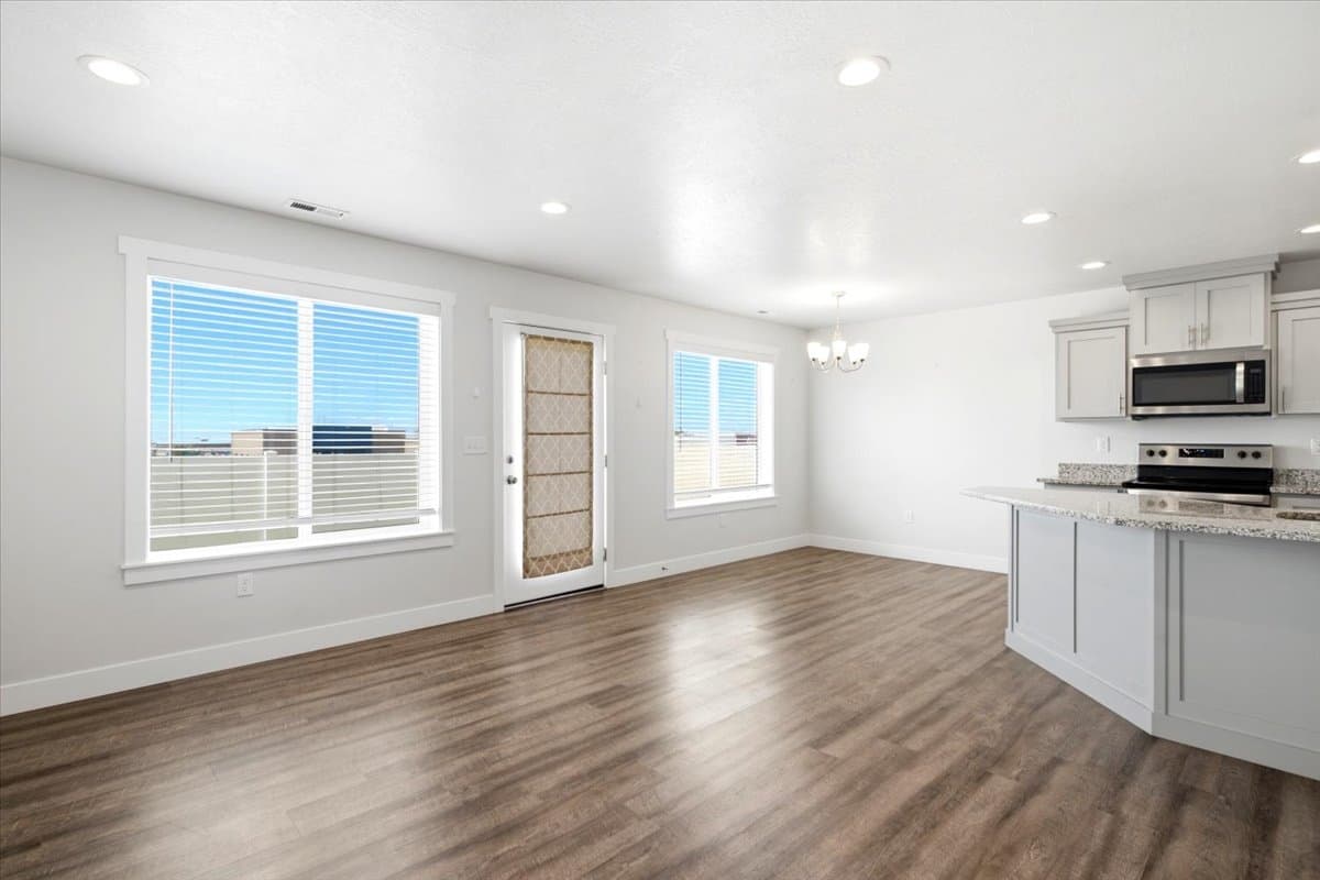 Roy Townhome: 4173 S 2825 W