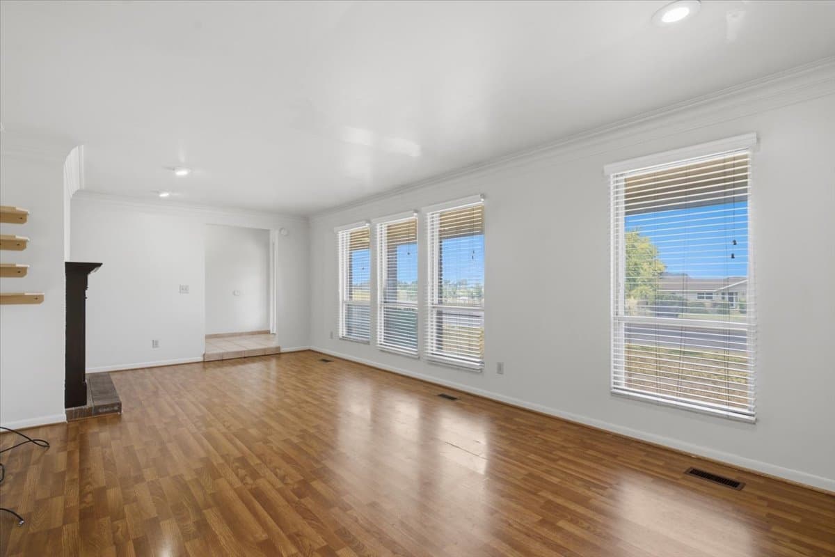 West Haven House: 3548 South Midland Drive