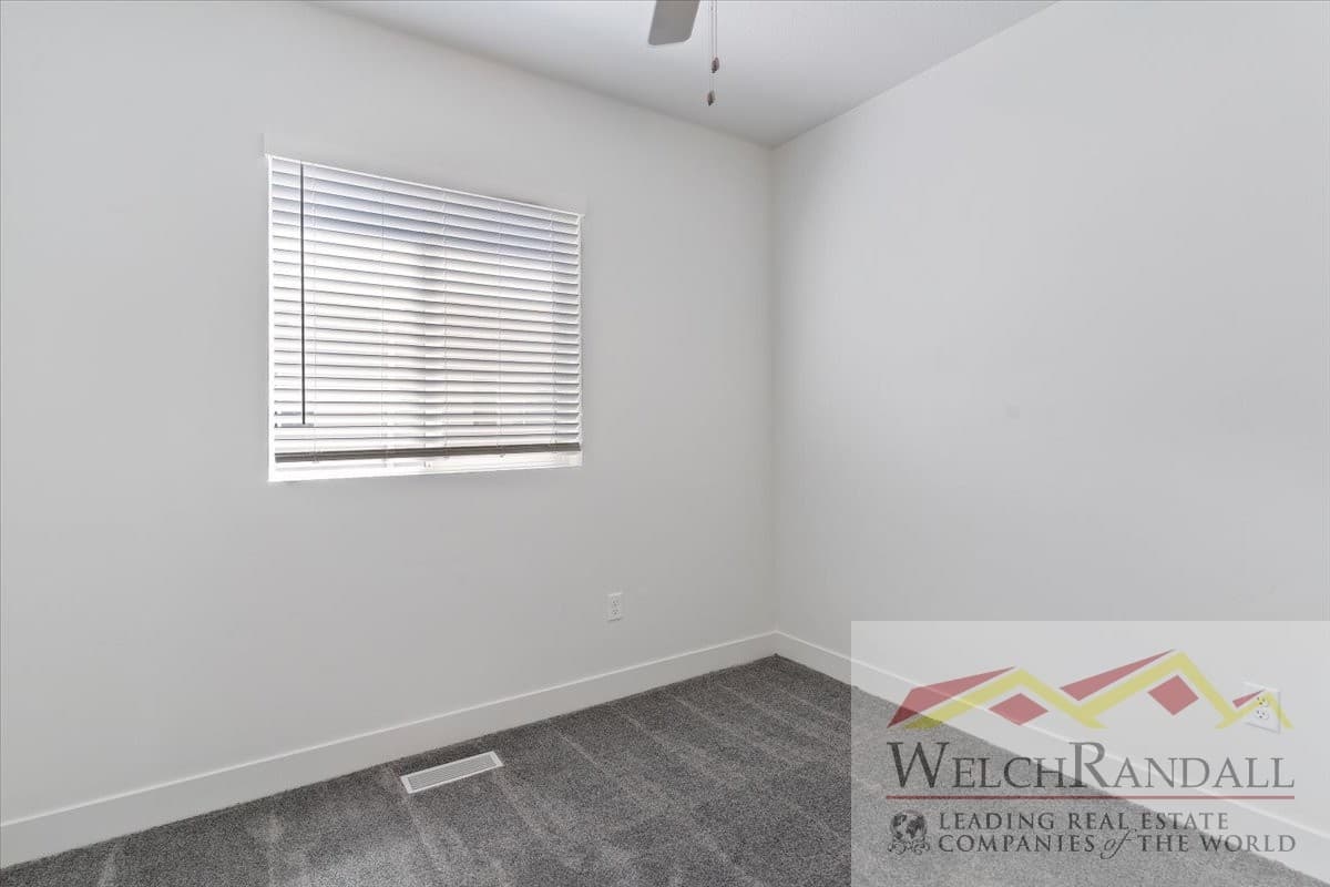 Ogden Townhome: 2336 W James Way