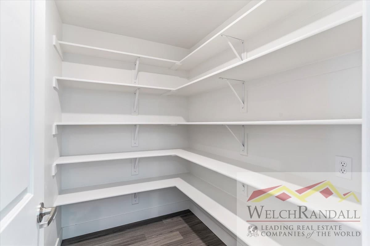 Ogden Townhome: 2336 W James Way