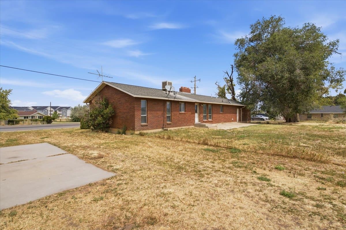 West Haven House: 3548 South Midland Drive