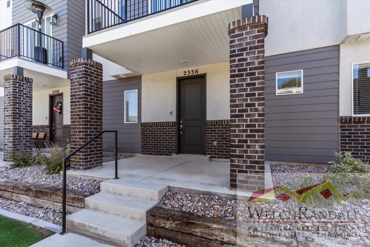 Ogden Townhome: 2336 W James Way