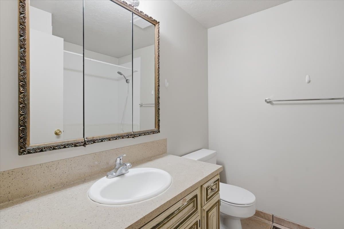 West Haven House: 3548 South Midland Drive
