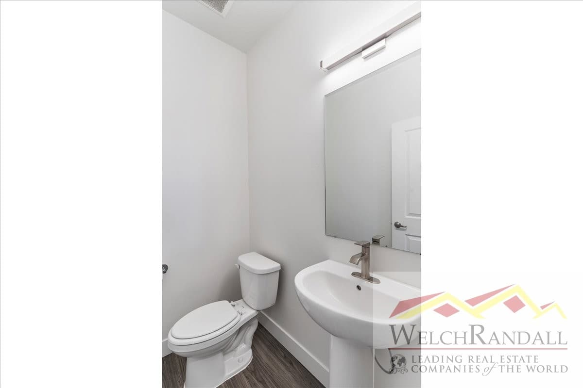 Ogden Townhome: 2336 W James Way