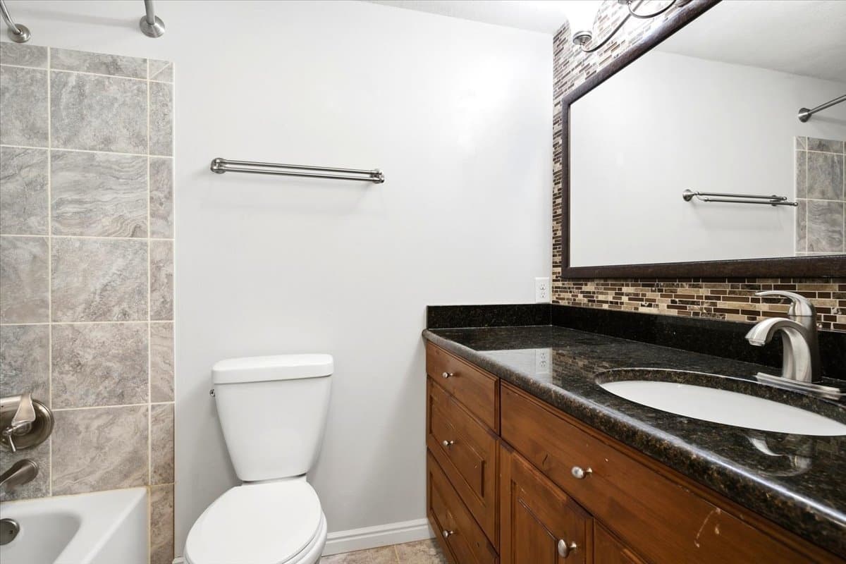 Hooper House: 4125 S 5500 W