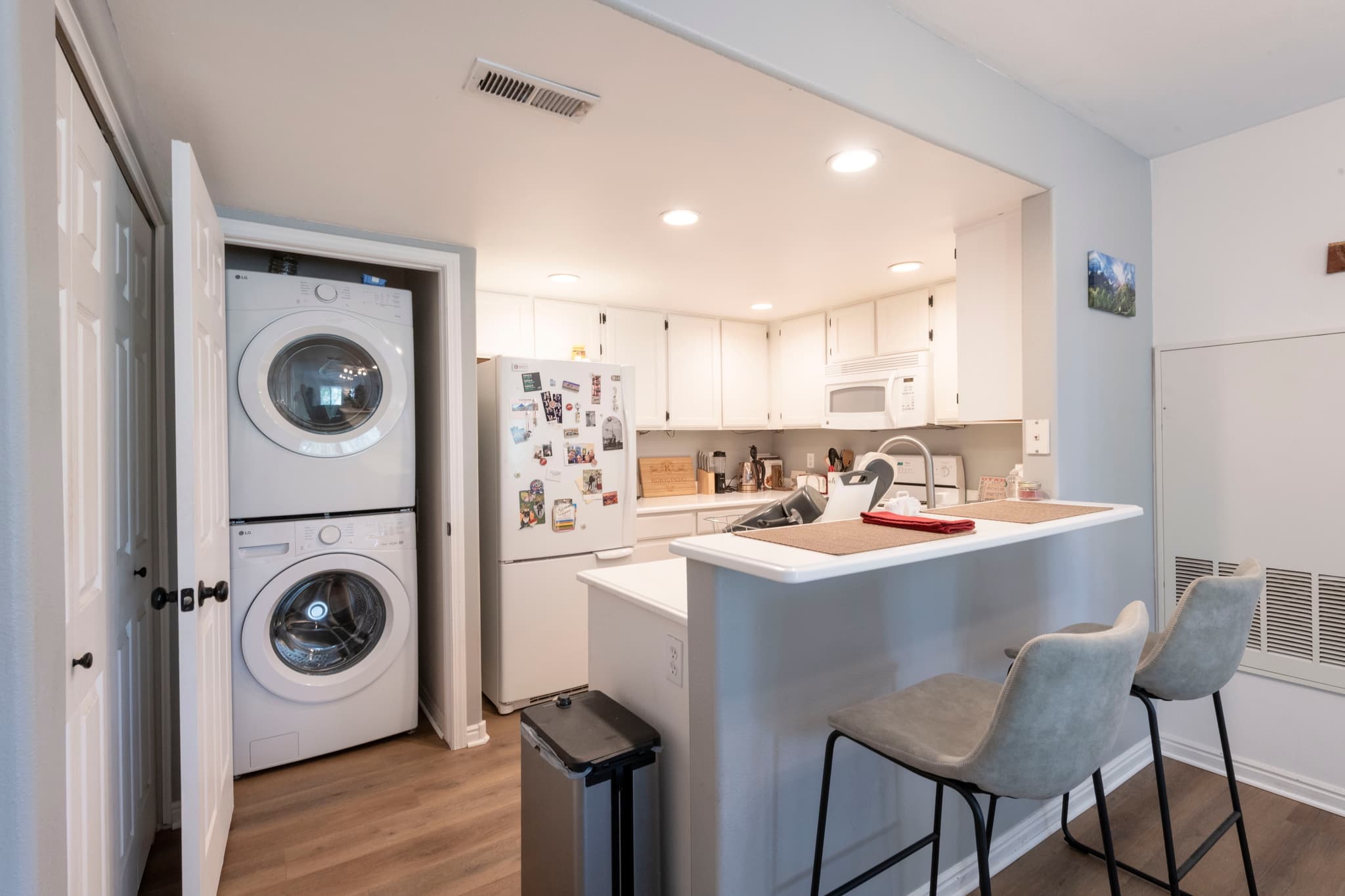 West Valley City Apartment: 978 W Big River Ct