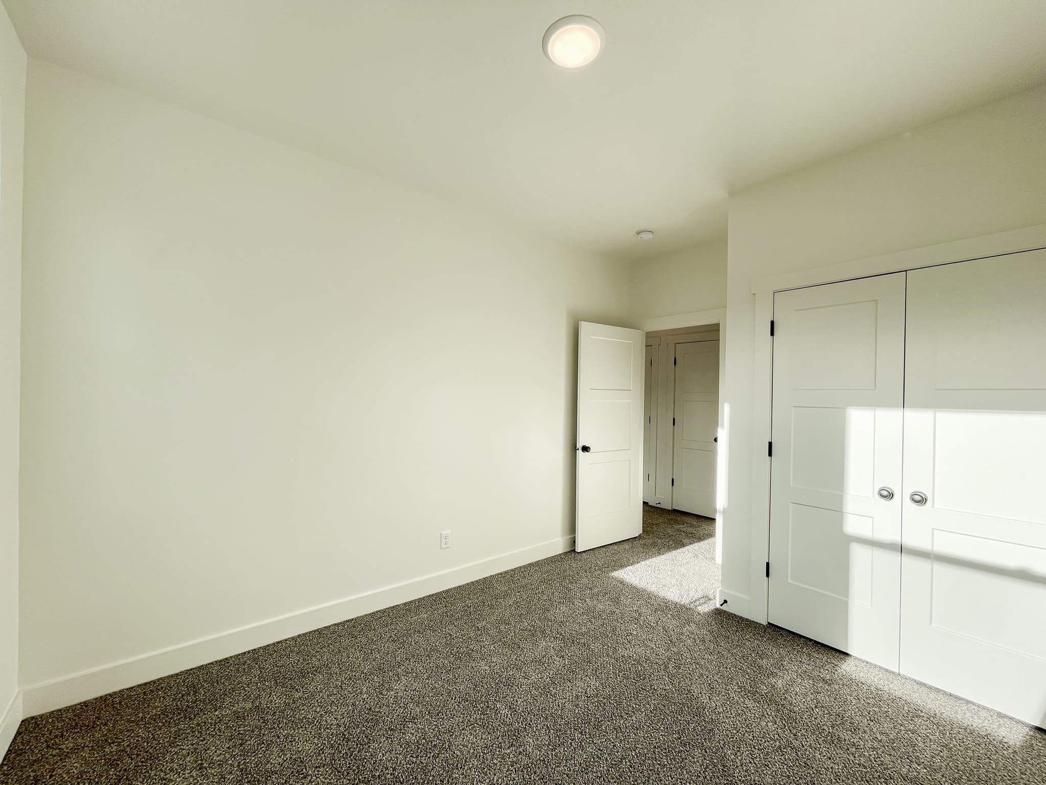Clearfield Townhome: 3639 W 200 N