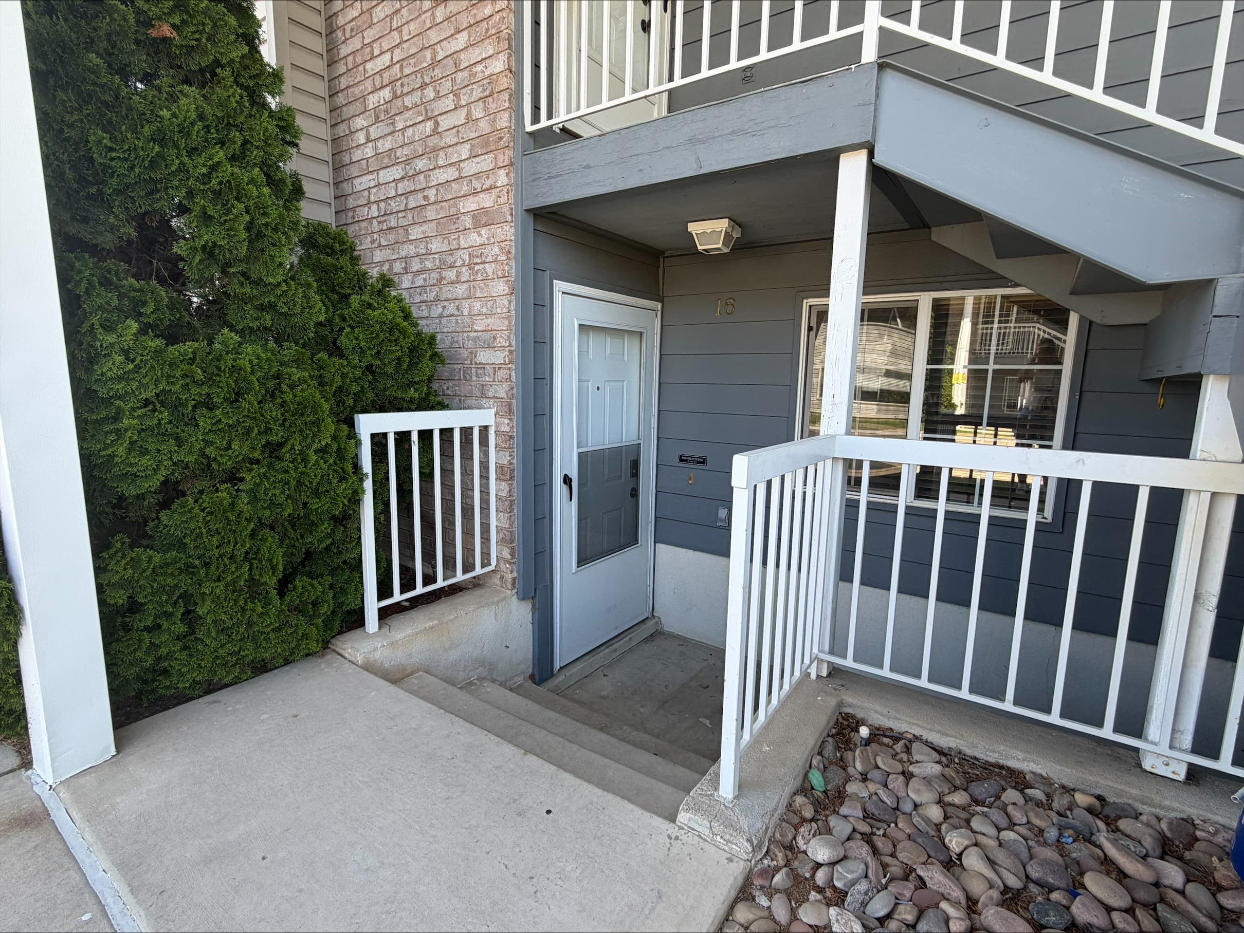 Ogden Condo: 390 W 4900 S