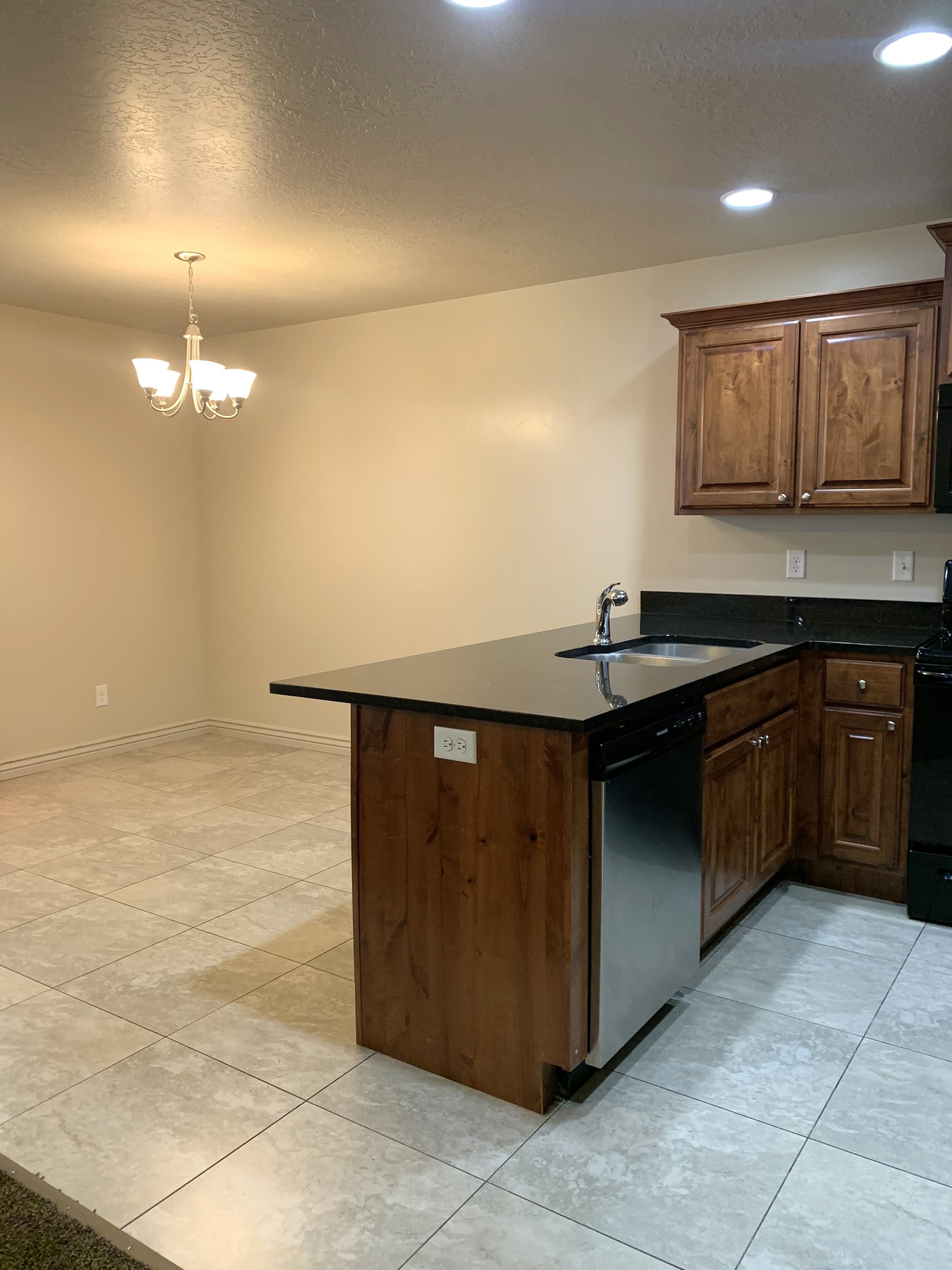 Ogden Townhome: 2378 S Knights Way
