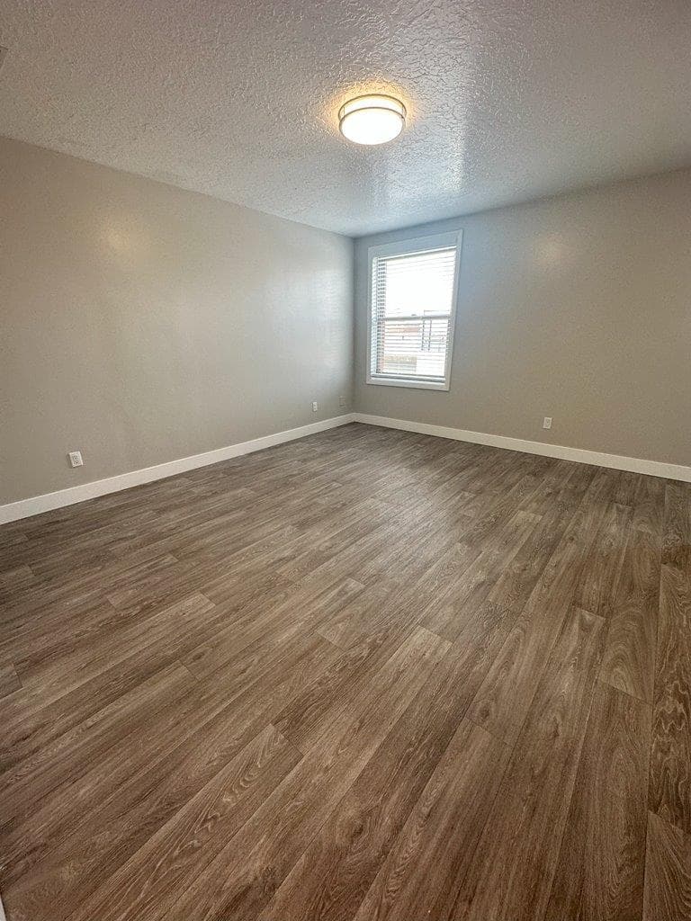 Ogden Apartment: 111 24th St