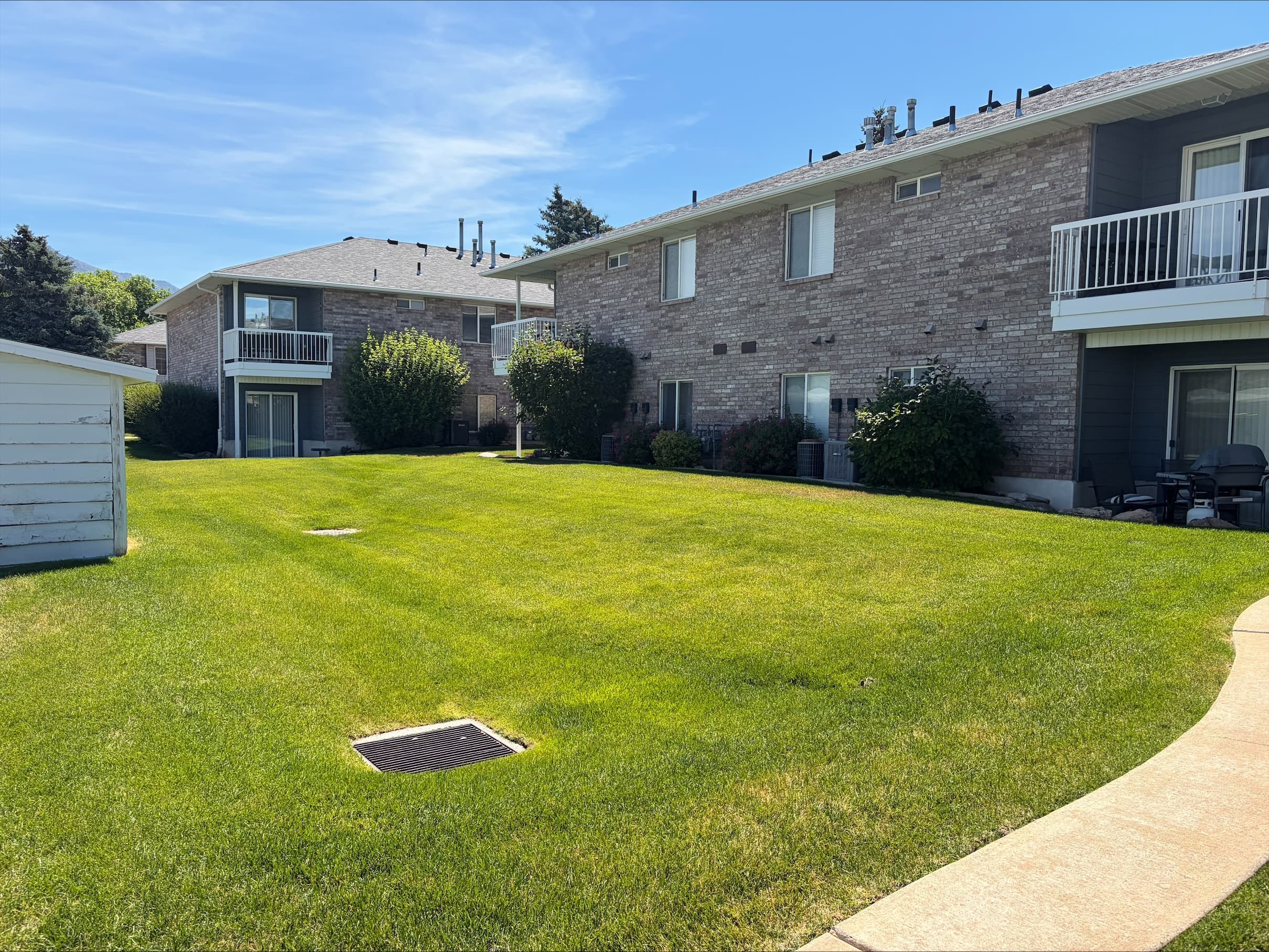 Ogden Condo: 390 W 4900 S