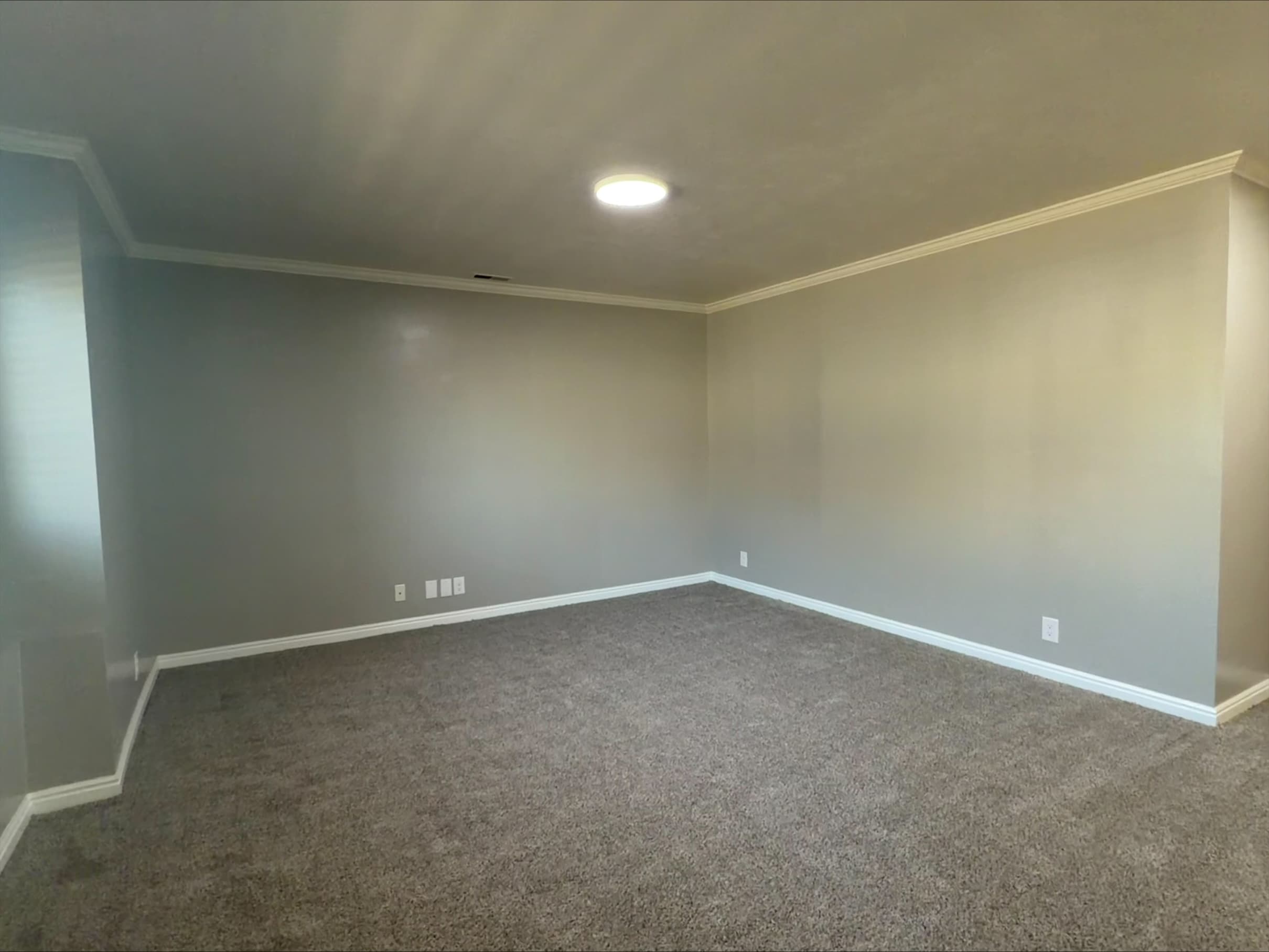Ogden Condo: 390 W 4900 S