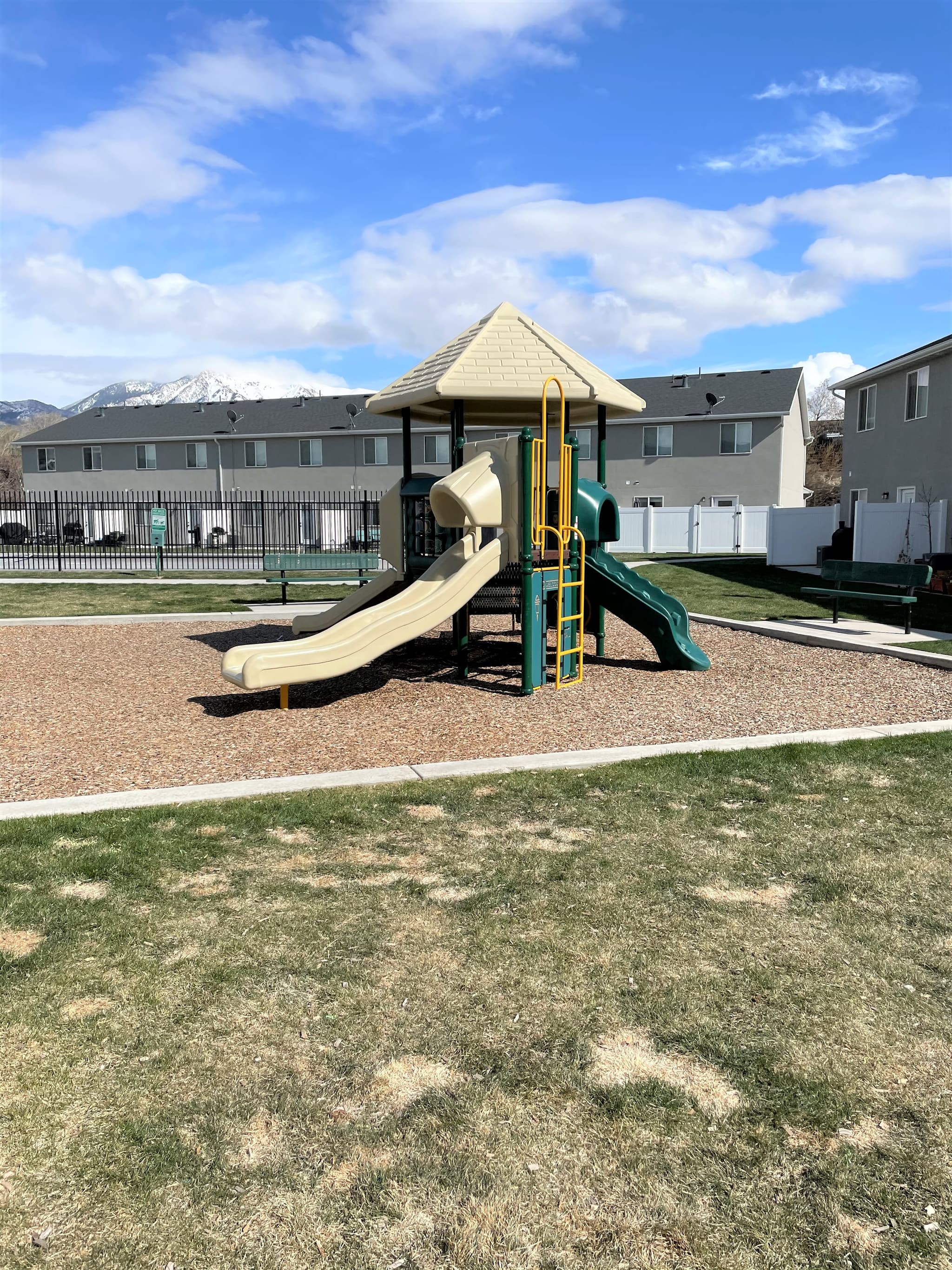 Ogden Townhome: 2378 S Knights Way