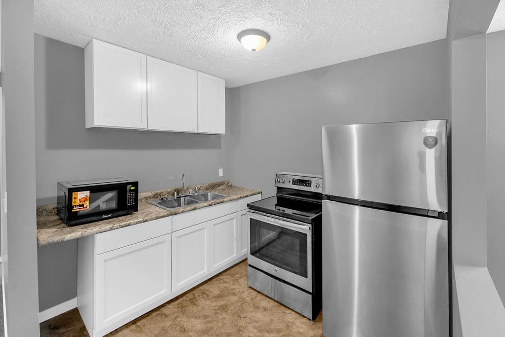 Latham Multiplex: 210 Kiick St