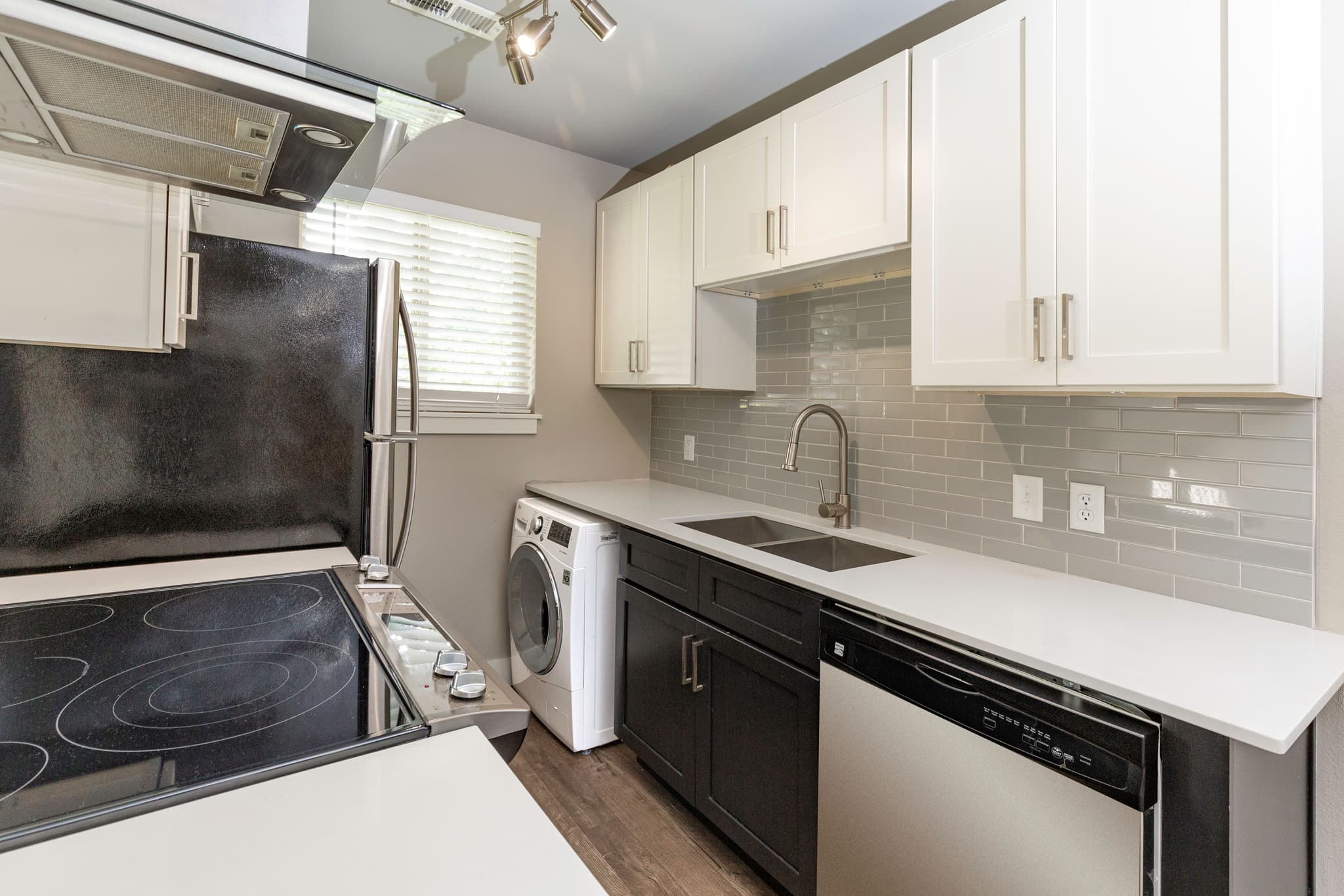 Salt Lake City Apartment: 750 S 900 E