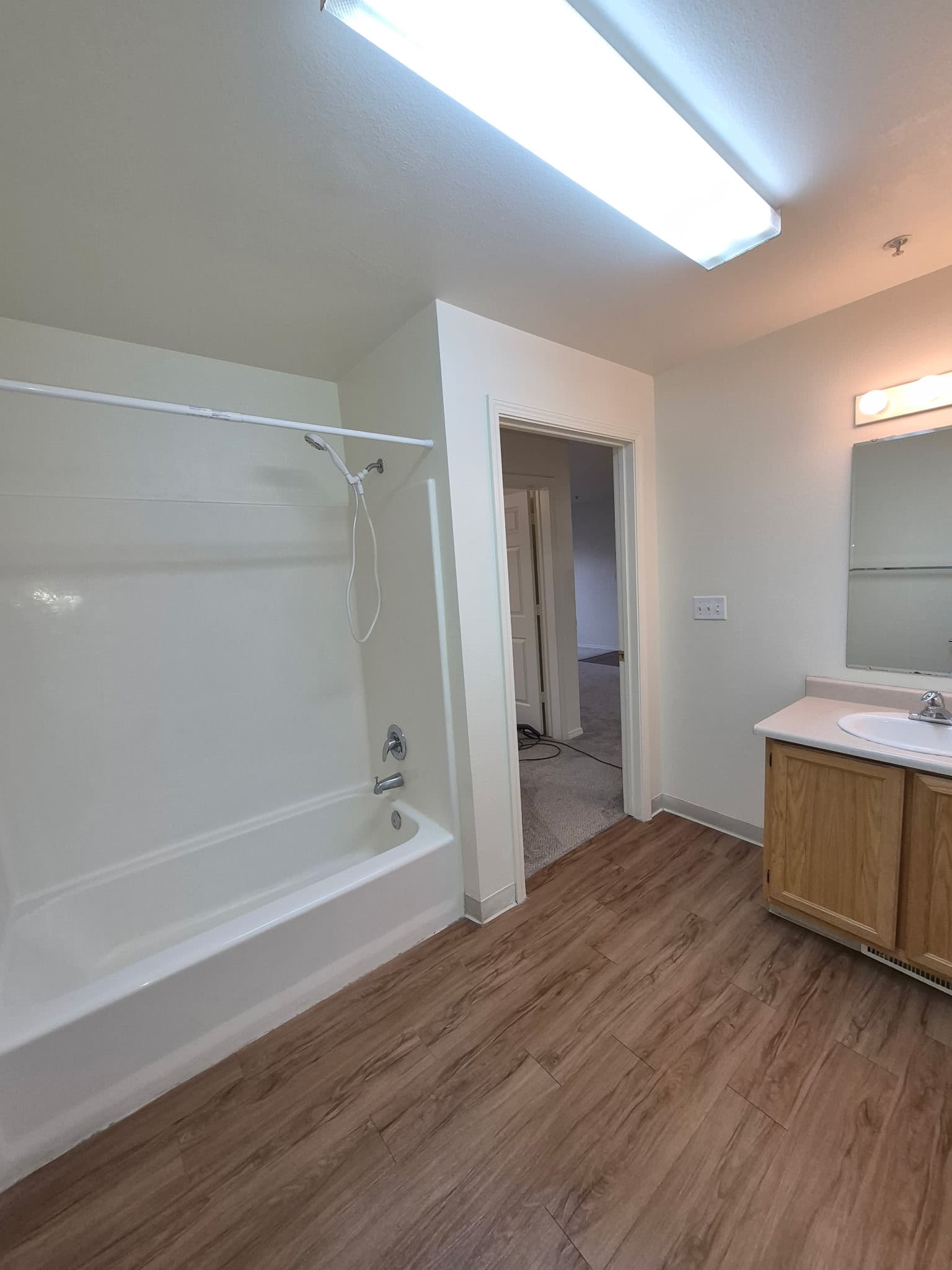 Caldwell Apartment: 3904 E Ustick Rd