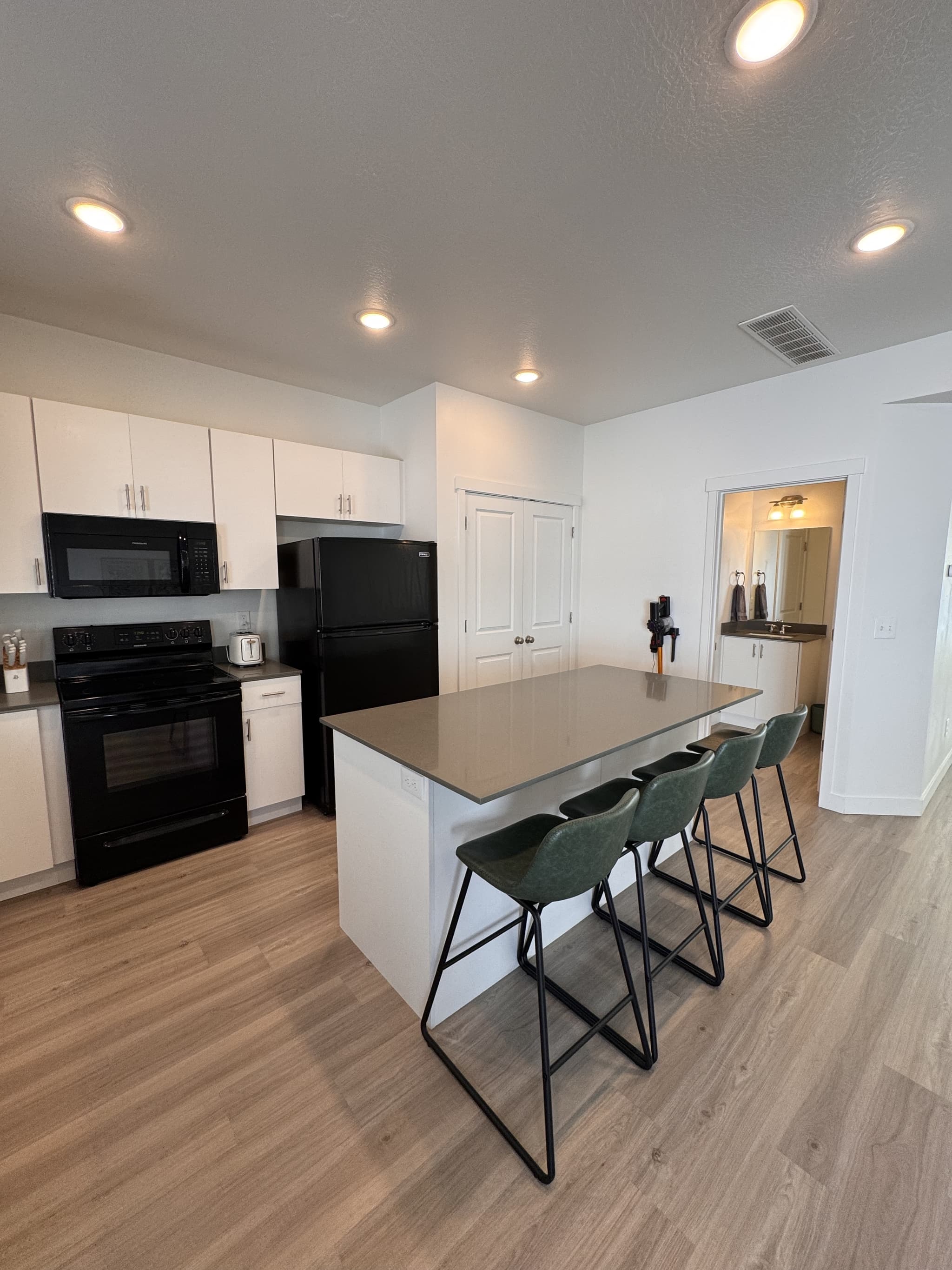 American Fork Townhome: 826 E 480 S