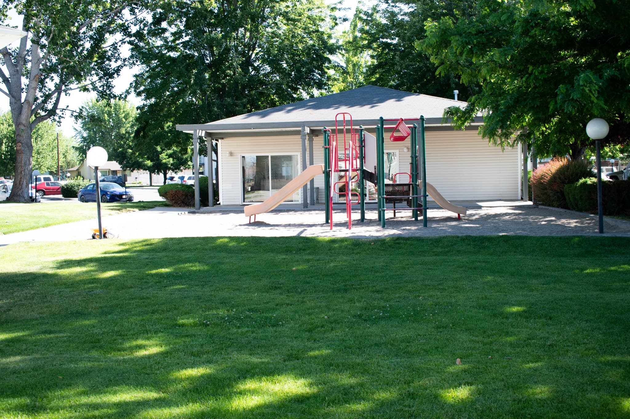 Mountain Home Apartment: 175 E 12th N