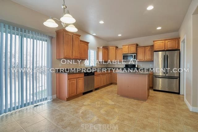 Lehi House: 5283 Fox Hollow Way