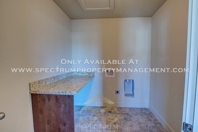 Pleasant Grove Townhome: 1062 W 700 S