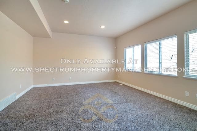 Lehi House: 5283 Fox Hollow Way