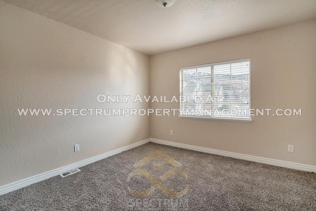 Lehi House: 5283 Fox Hollow Way