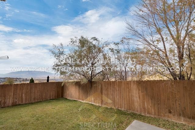 Lehi House: 5283 Fox Hollow Way