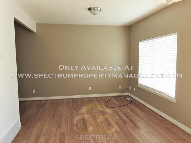 American Fork Townhome: 146 N 570 E