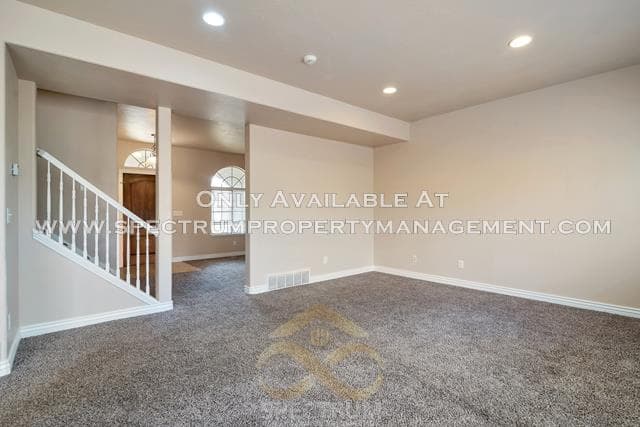 Lehi House: 5283 Fox Hollow Way