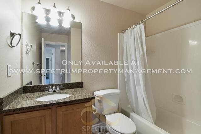 Lehi House: 5283 Fox Hollow Way