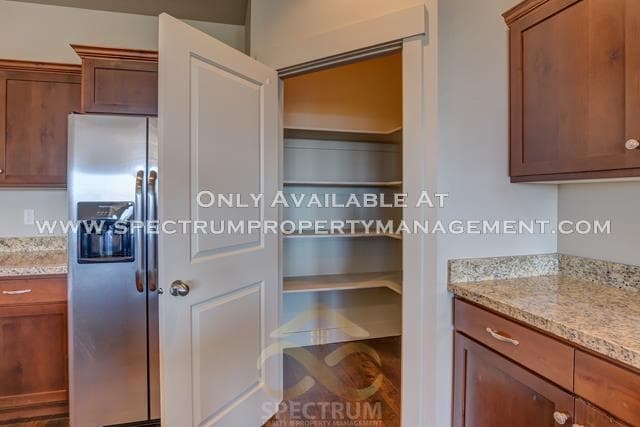 Pleasant Grove Townhome: 1062 W 700 S