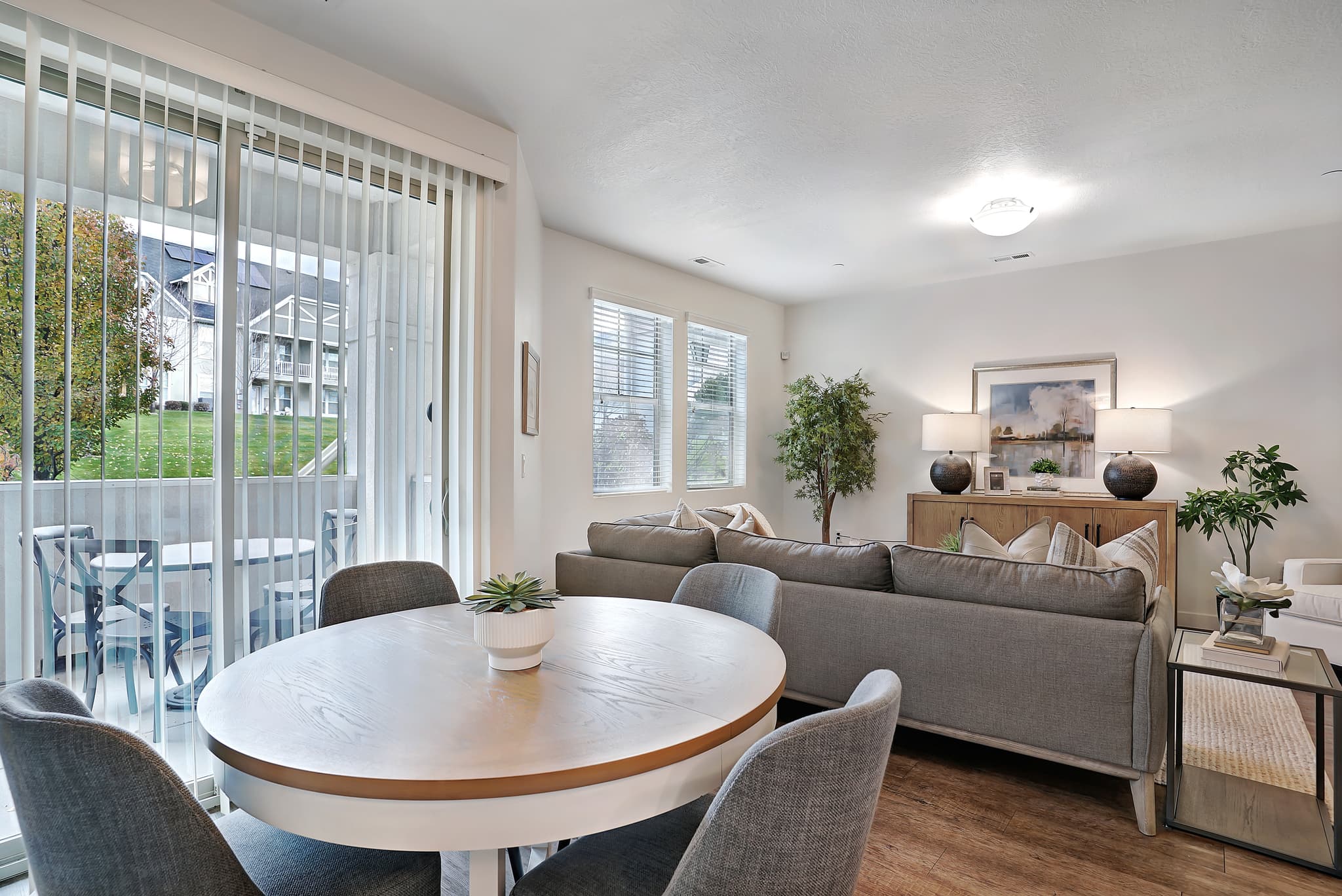 Kaysville Townhome: 893 S Lily Dr