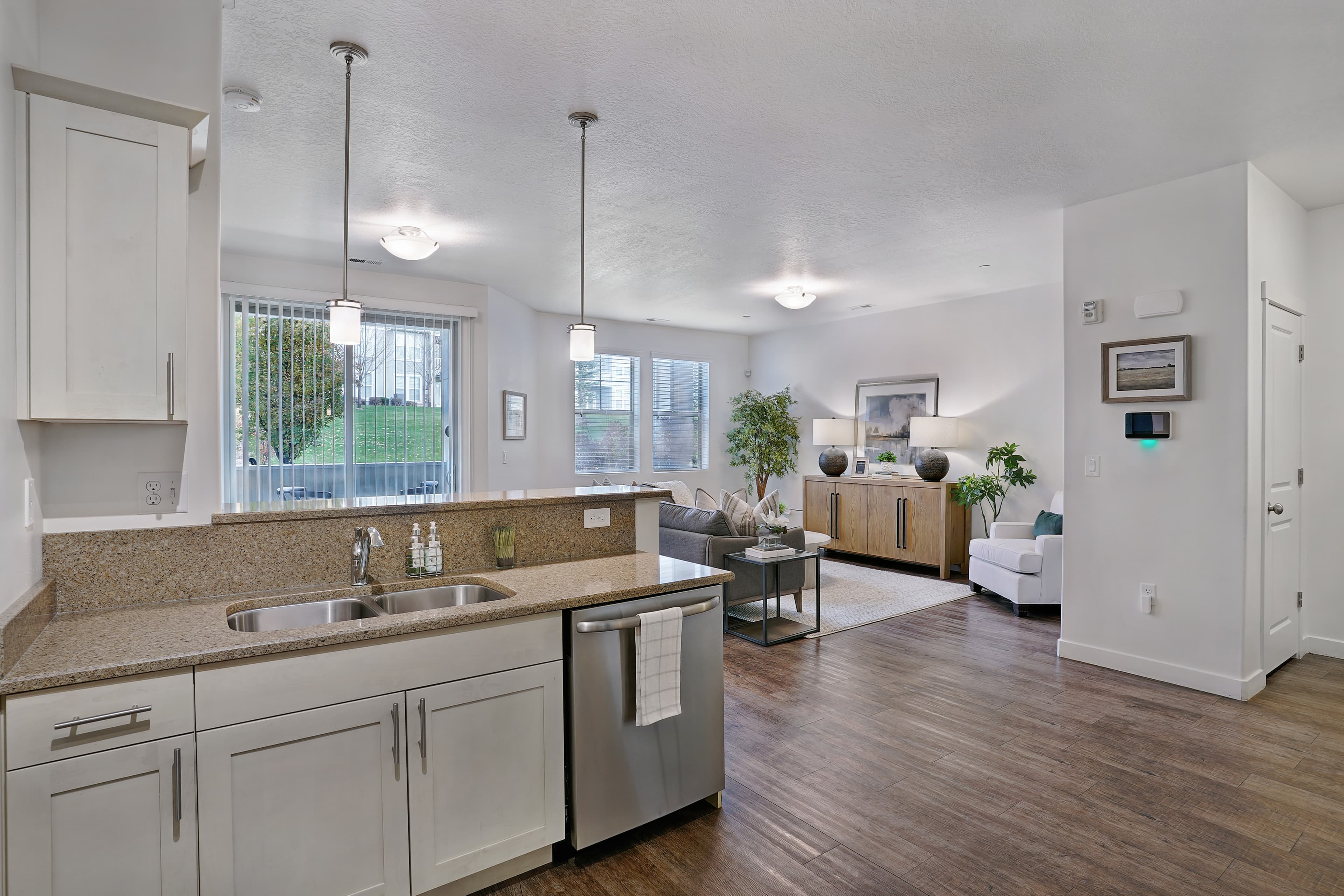 Kaysville Apartment: 893 S Lily Dr