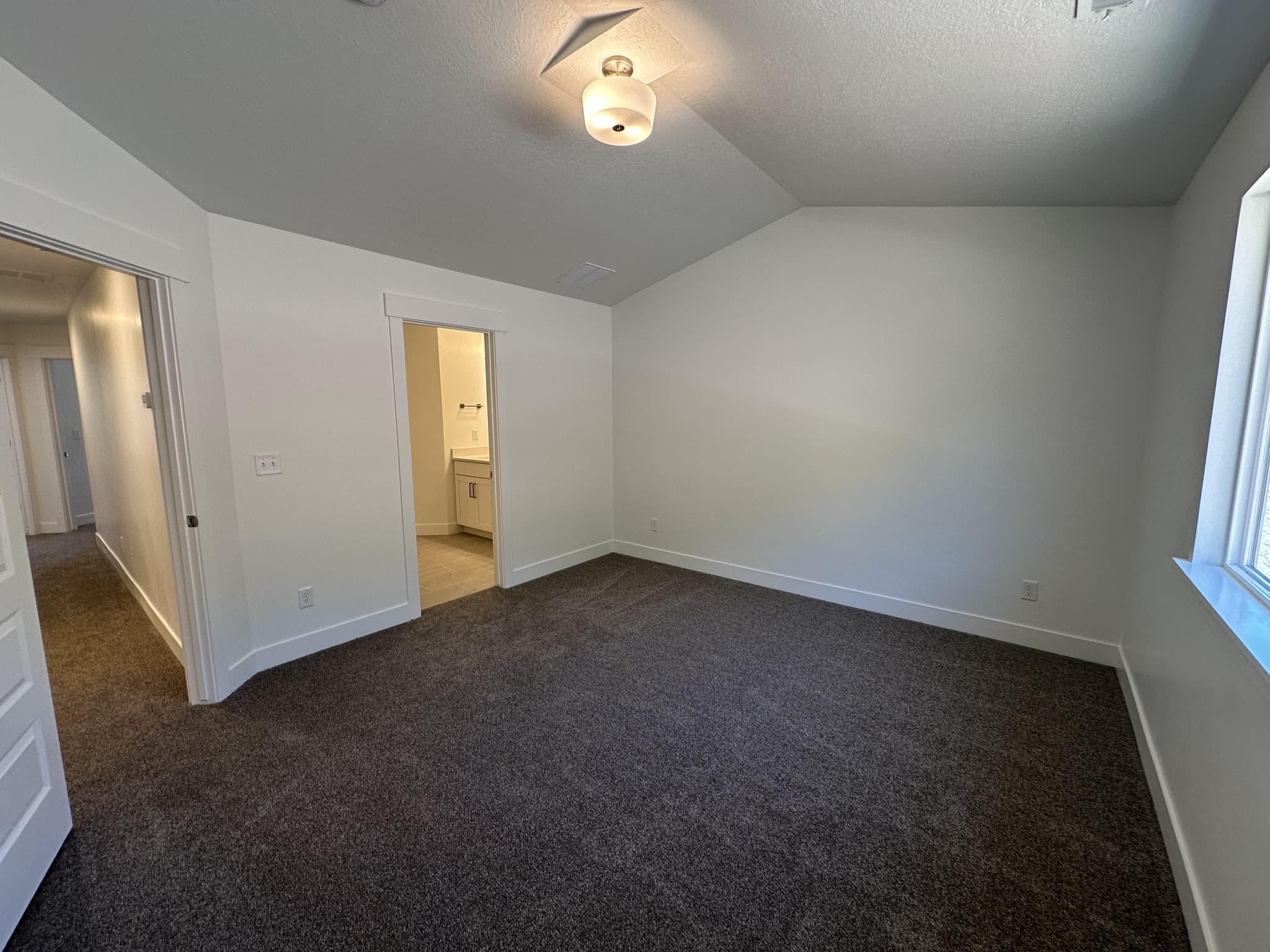 Mapleton Condo: 5339 S Acacia Dr