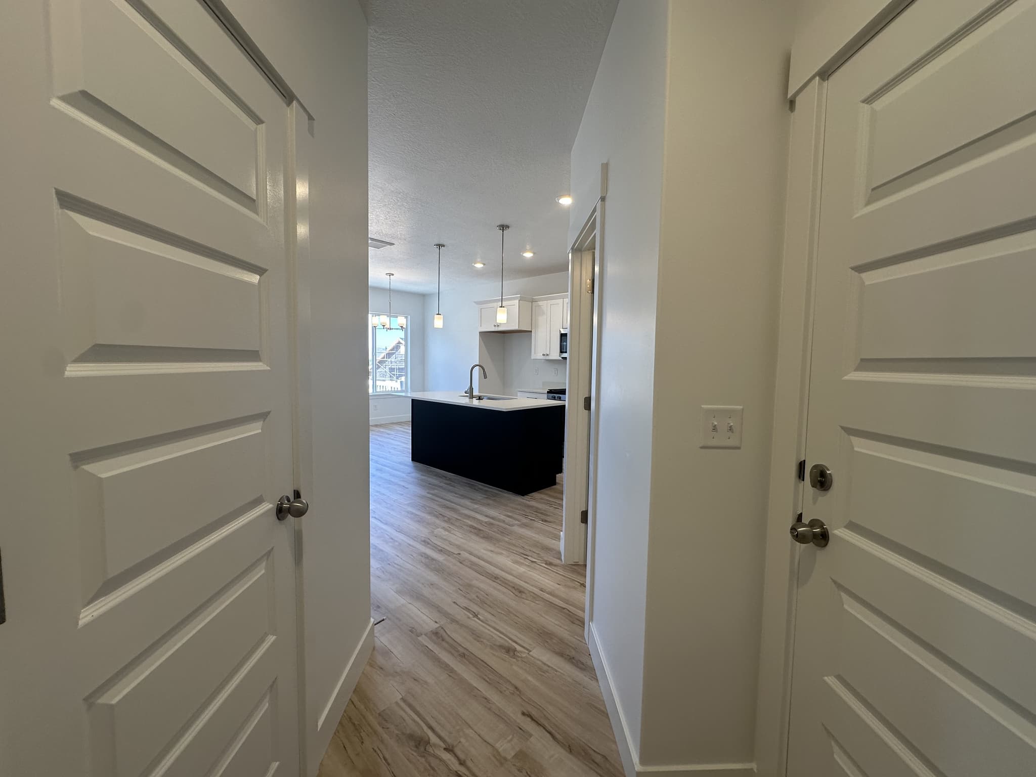 Mapleton Townhome: 5280 S Acacia Dr