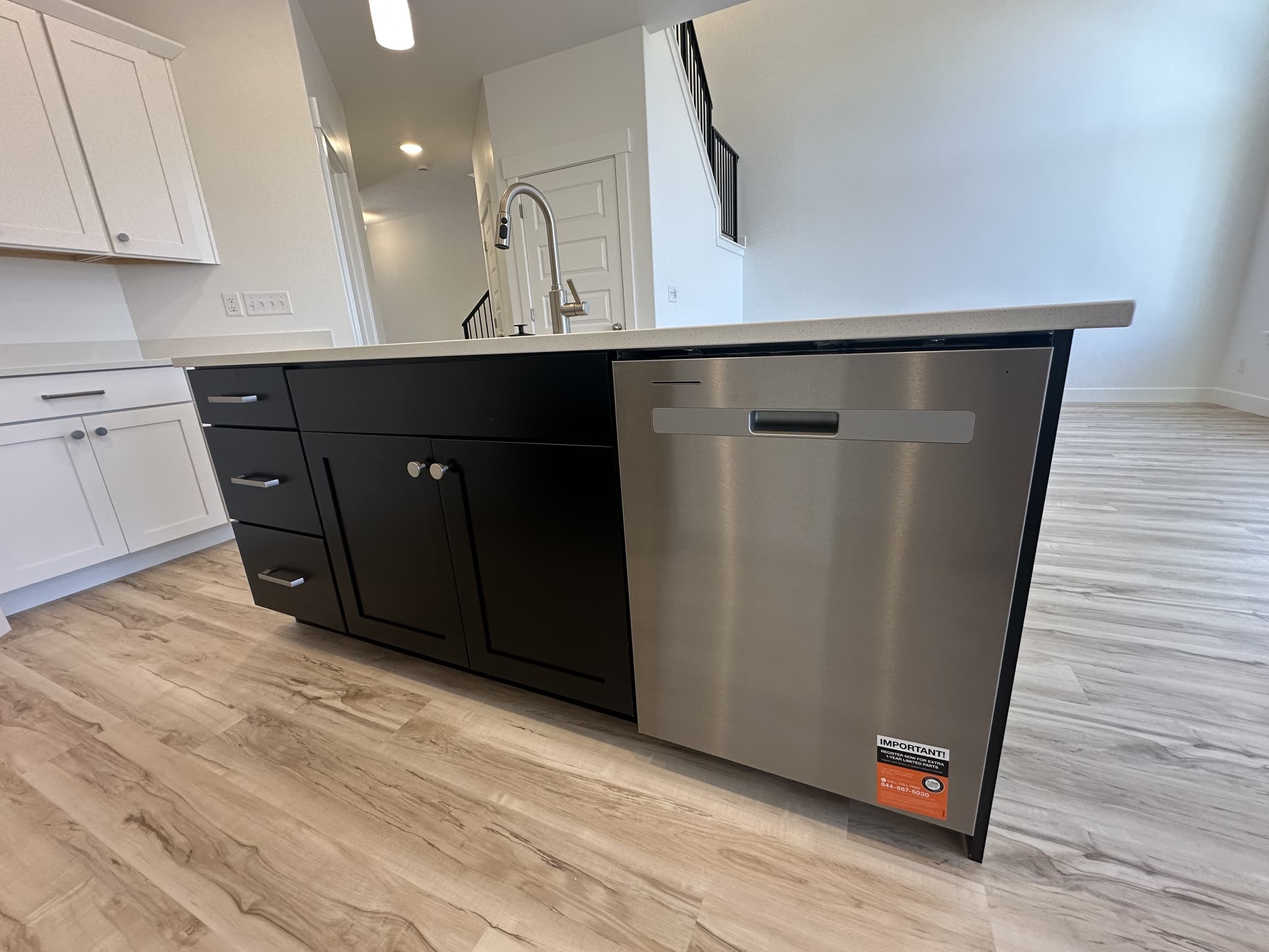 Mapleton Townhome: 5280 S Acacia Dr