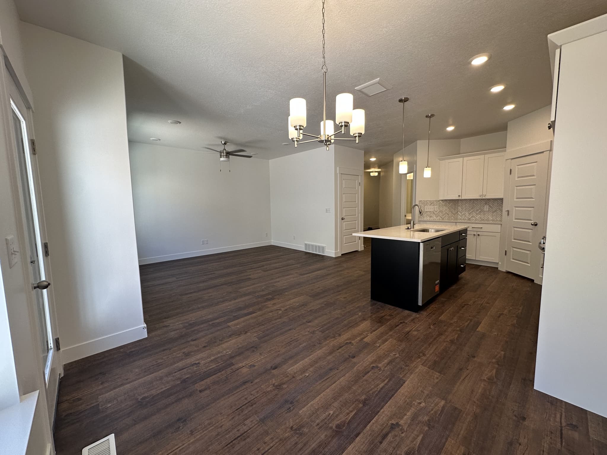 Mapleton Condo: 5339 S Acacia Dr