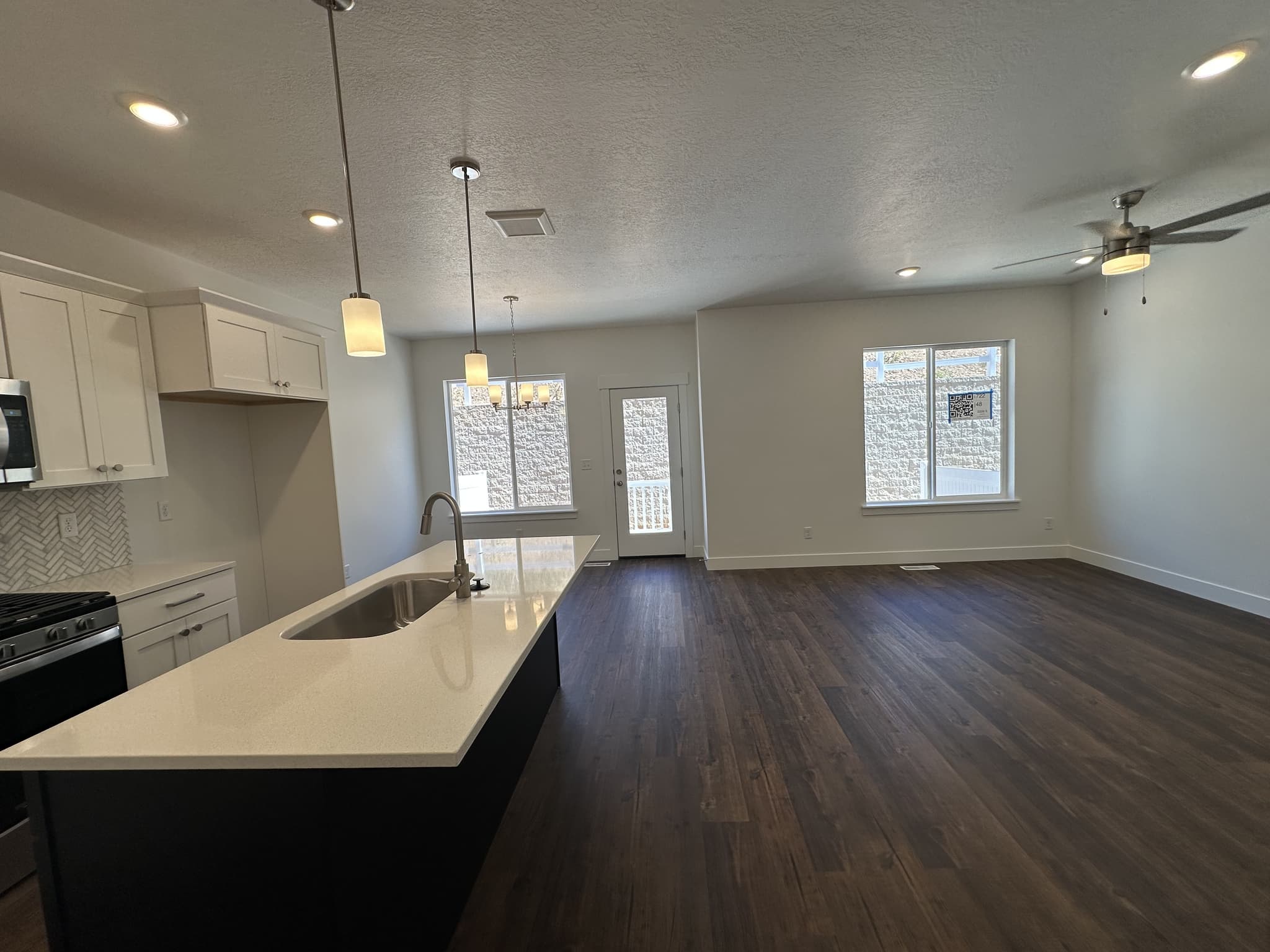 Mapleton Condo: 5339 S Acacia Dr