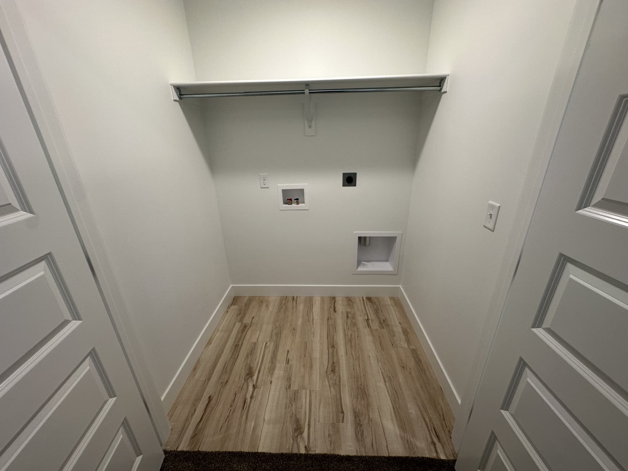 Mapleton Townhome: 5280 S Acacia Dr