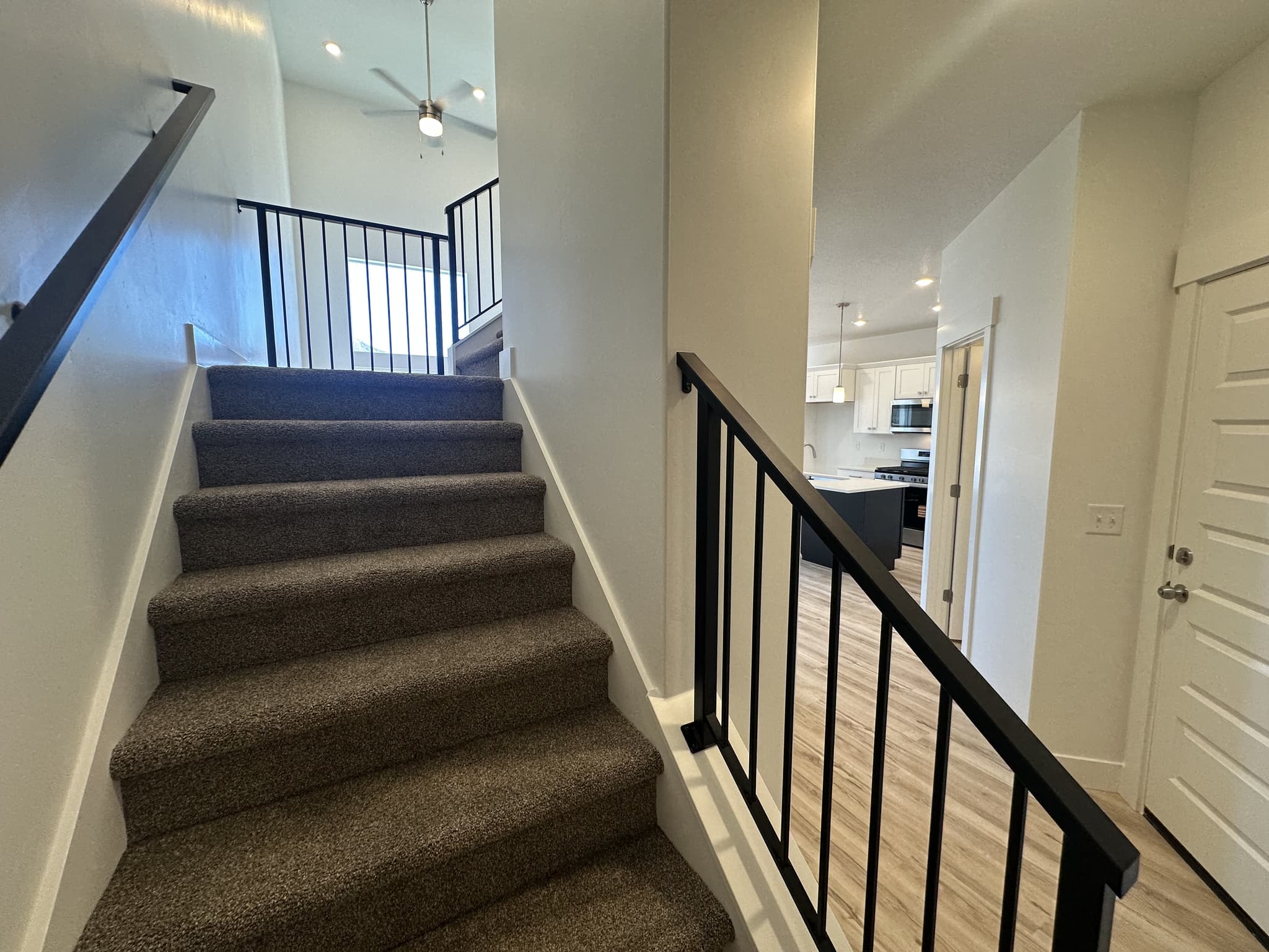 Mapleton Townhome: 5280 S Acacia Dr