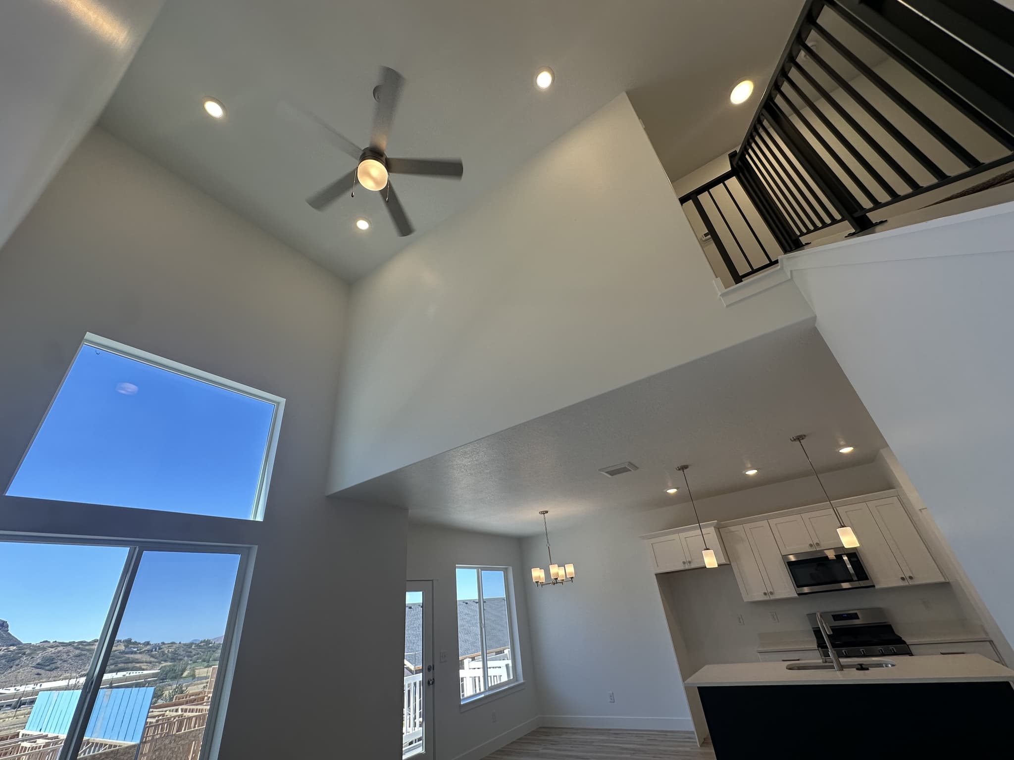 Mapleton Townhome: 5280 S Acacia Dr