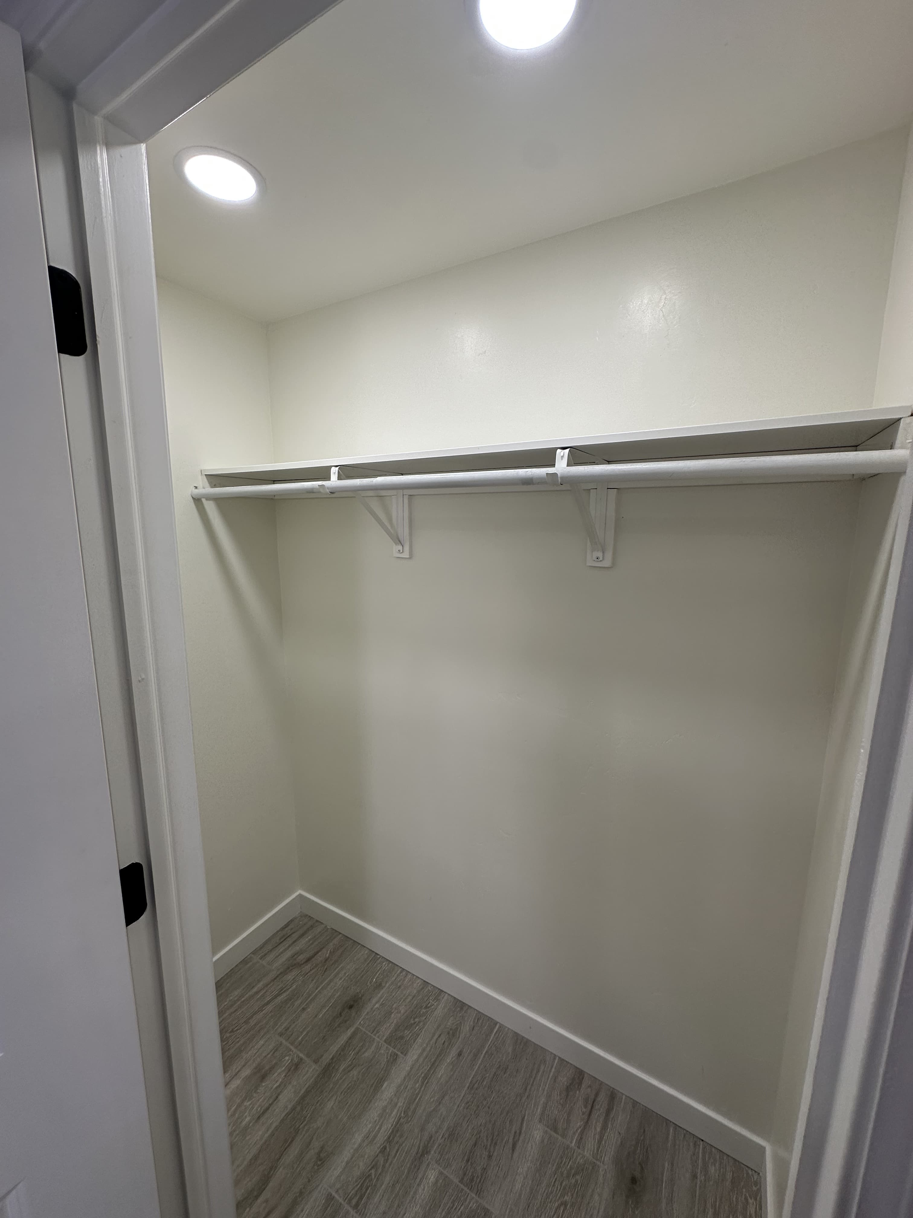 Eagle Mountain In-Law/Basement: 4000 E Mount Airey Dr