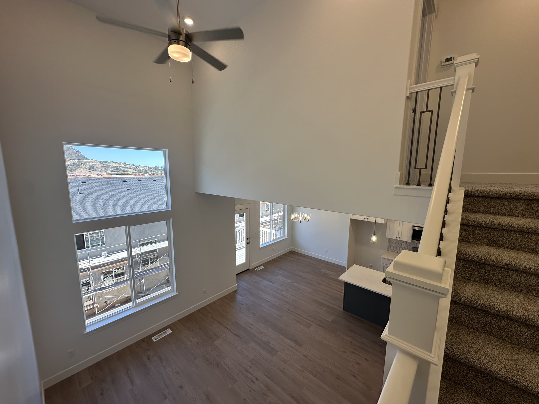Mapleton Townhome: 5228 S Acacia Dr