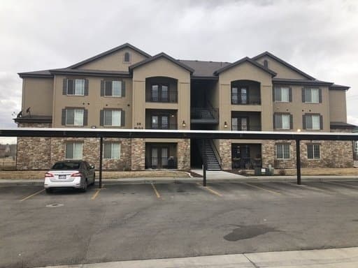 Lehi Condo: 75 S Willow Circle Loop