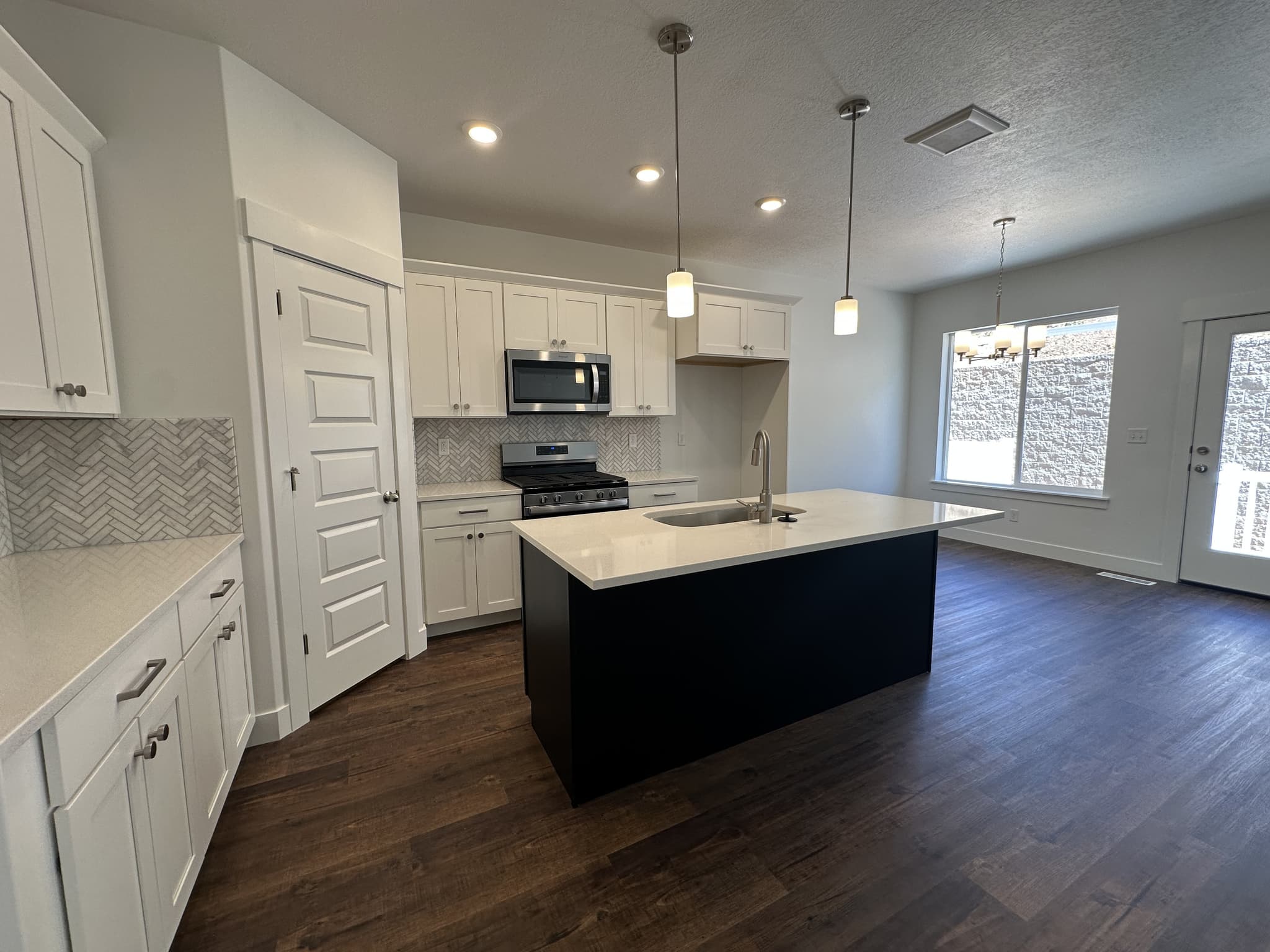 Mapleton Condo: 5339 S Acacia Dr