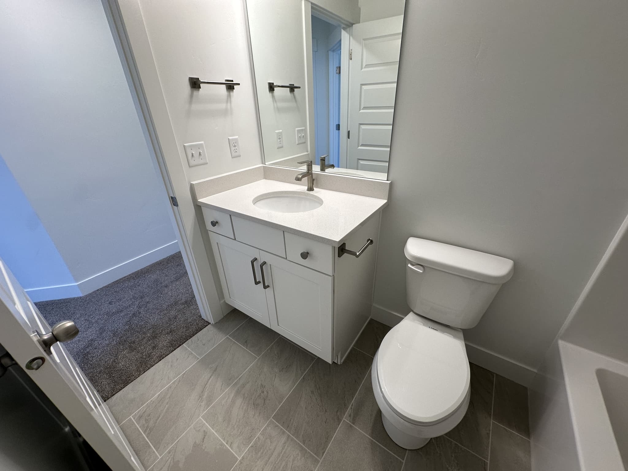 Mapleton Condo: 5339 S Acacia Dr