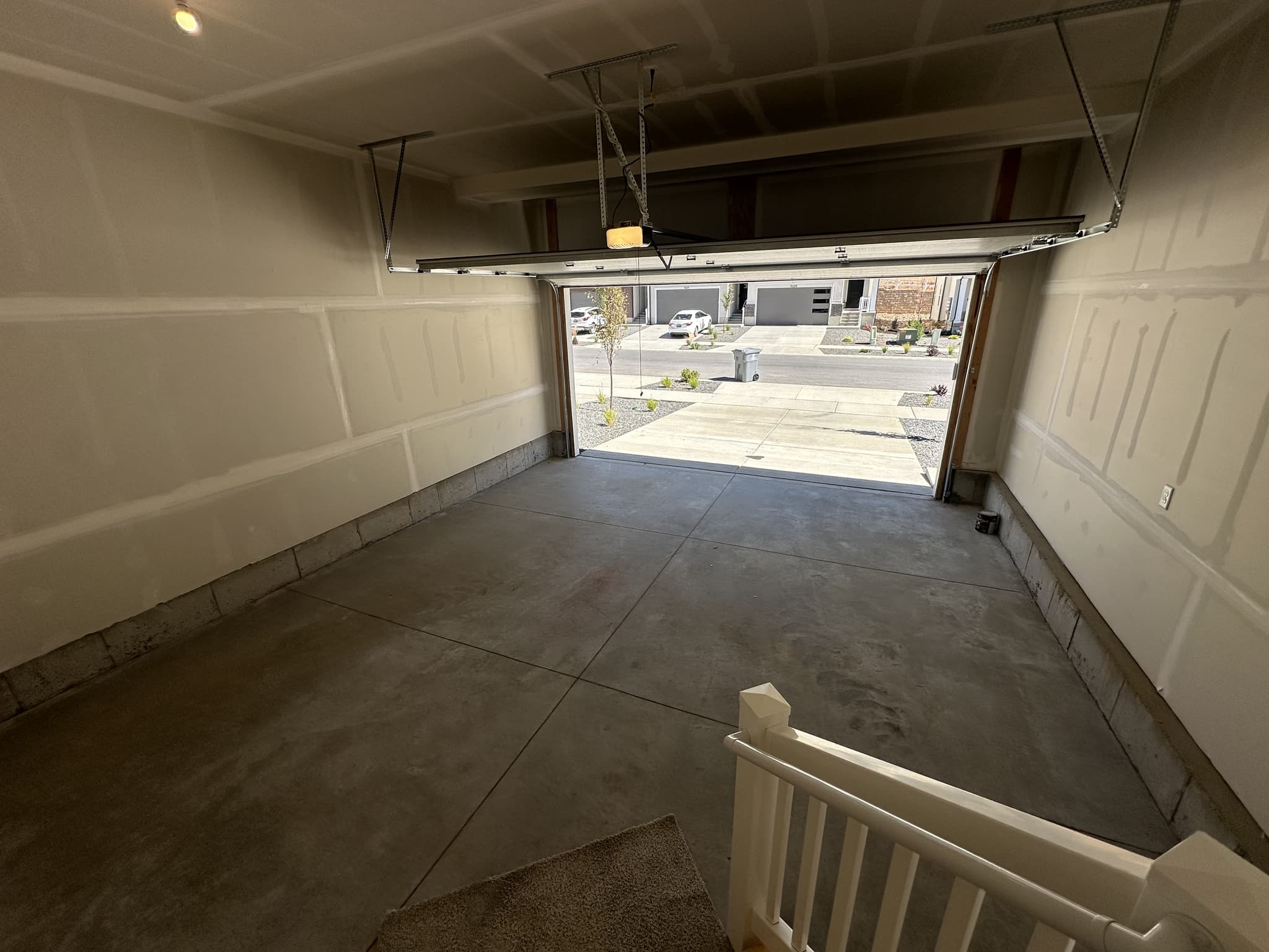 Mapleton Townhome: 5228 S Acacia Dr