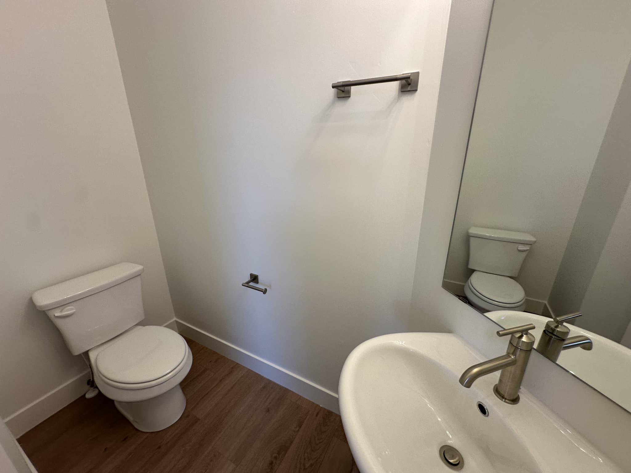 Mapleton Townhome: 5228 S Acacia Dr