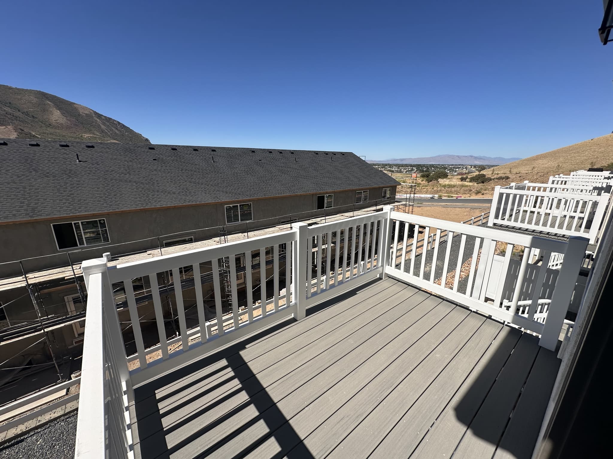 Mapleton Townhome: 5228 S Acacia Dr